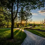 Oravsky Haj Garden &