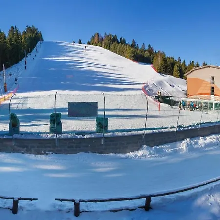 Üdülőközpont Oravsky Haj Garden & 4*